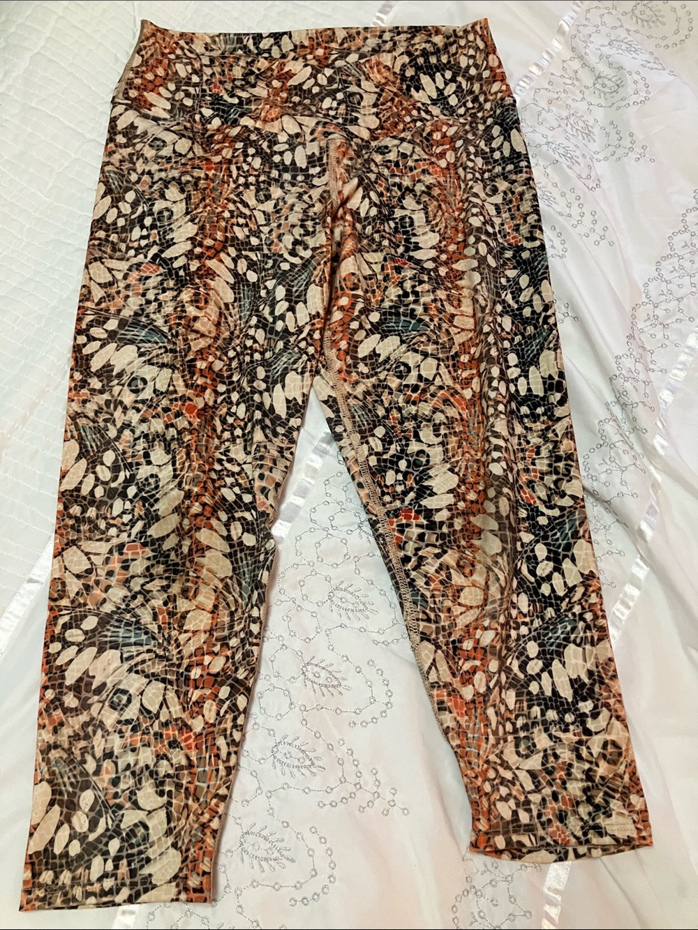 Evolution and Creation Brown Black Cream Patterned Capris